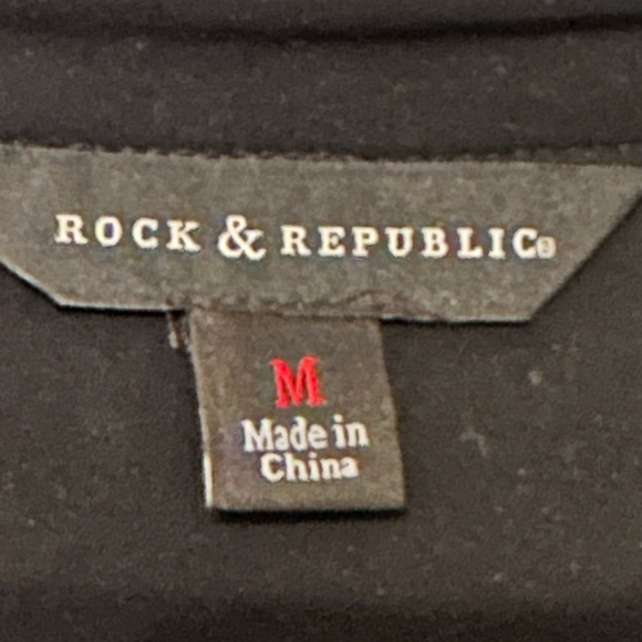 Women’s long sleeve button up blouse - medium - Picture 3 of 5